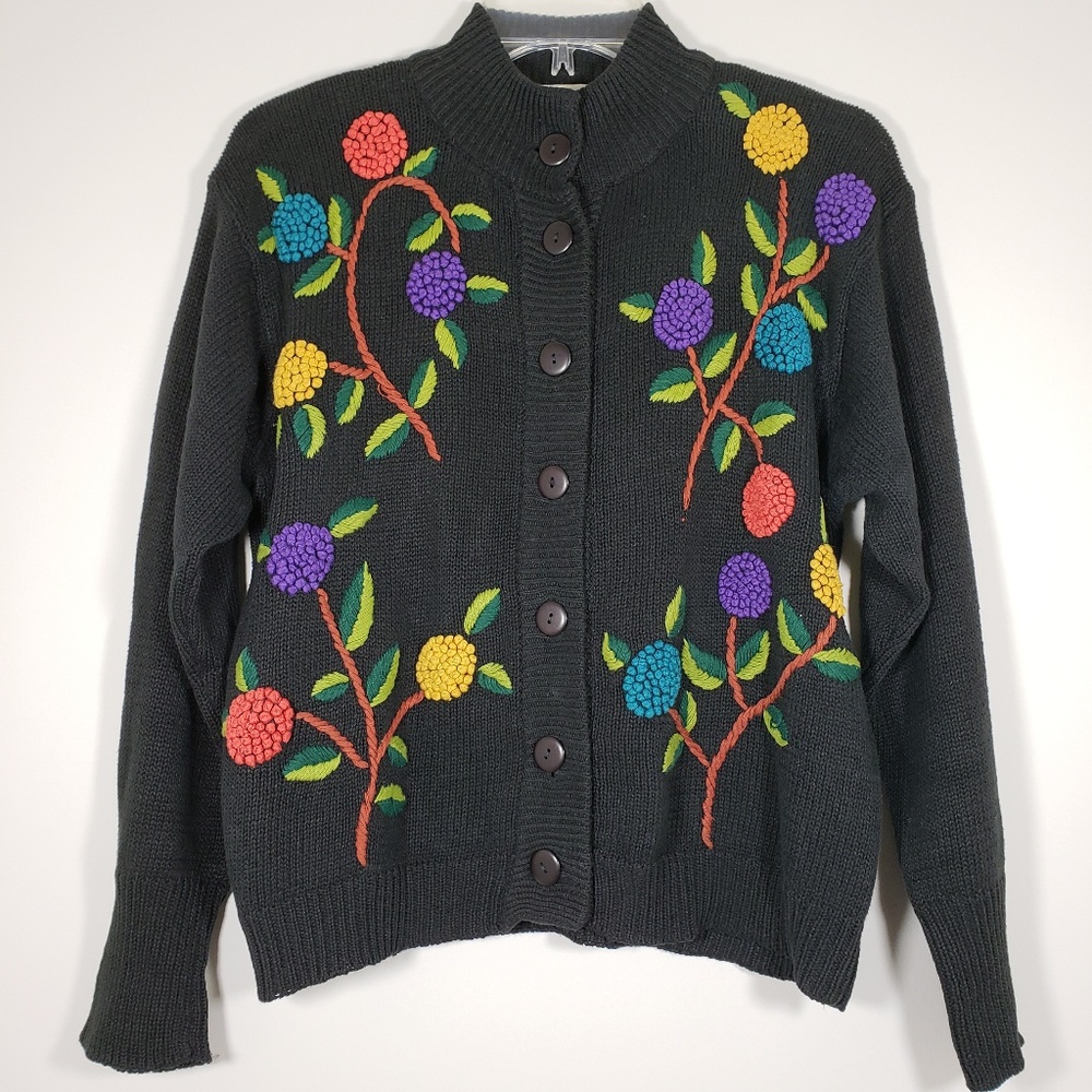 Right Fashion black floral embroidered cardigan 🤍MEDIUM